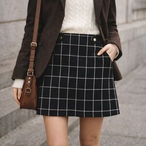 Preppy Plaid Mini Skirt Size 6 Dark Academia Schoolgirl Windowpane Buttons